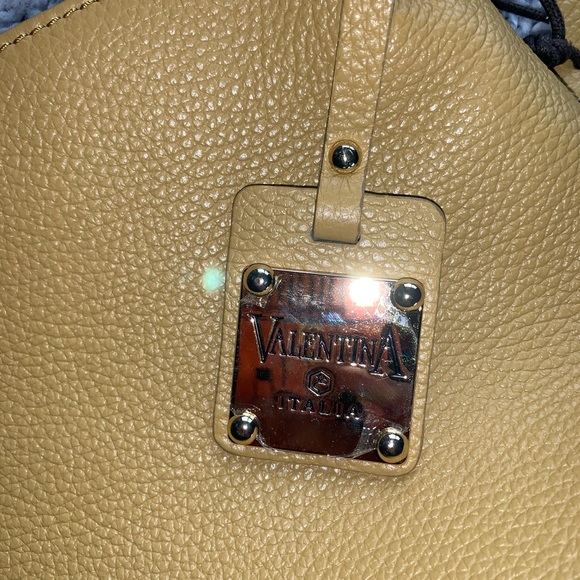 VALENTINA Italy mustard Leather Handbag Bag. - Picture 3 of 10